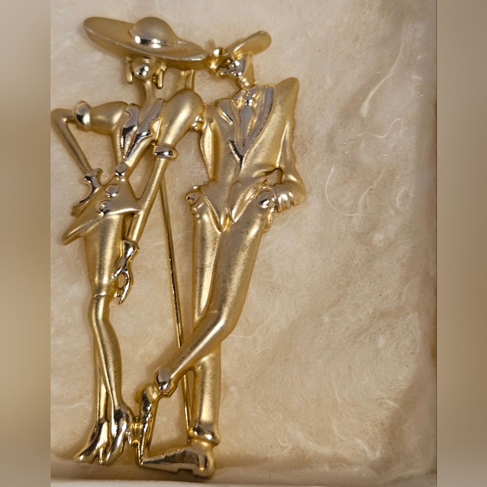 Vintage Goldtone Couple